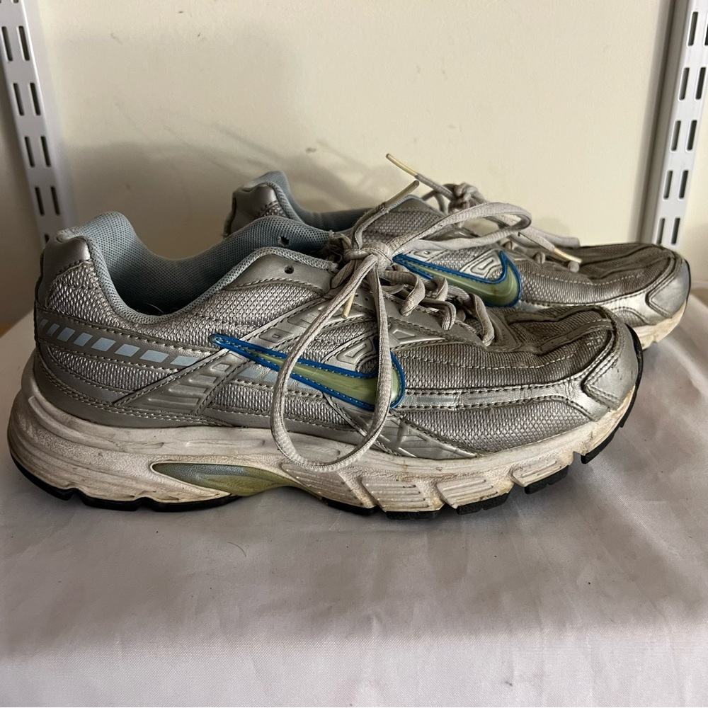 Nike Initiator Metallic Silver Blue Running Shoes Sneakers Womens Size 8